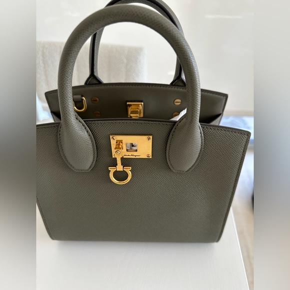 Salvatore Ferragamo Studio Box bag NEW - Picture 4 of 16